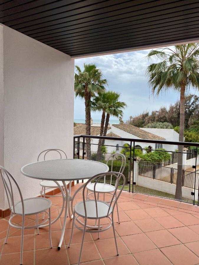 Sunshine Beach Front Complex, Wifi, Modern Casares Exterior photo
